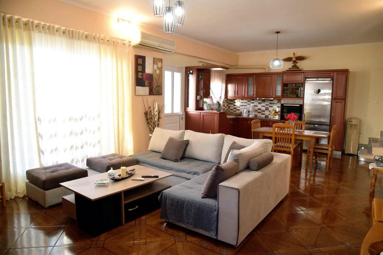 Stone Villa Corinth ภายนอก รูปภาพ