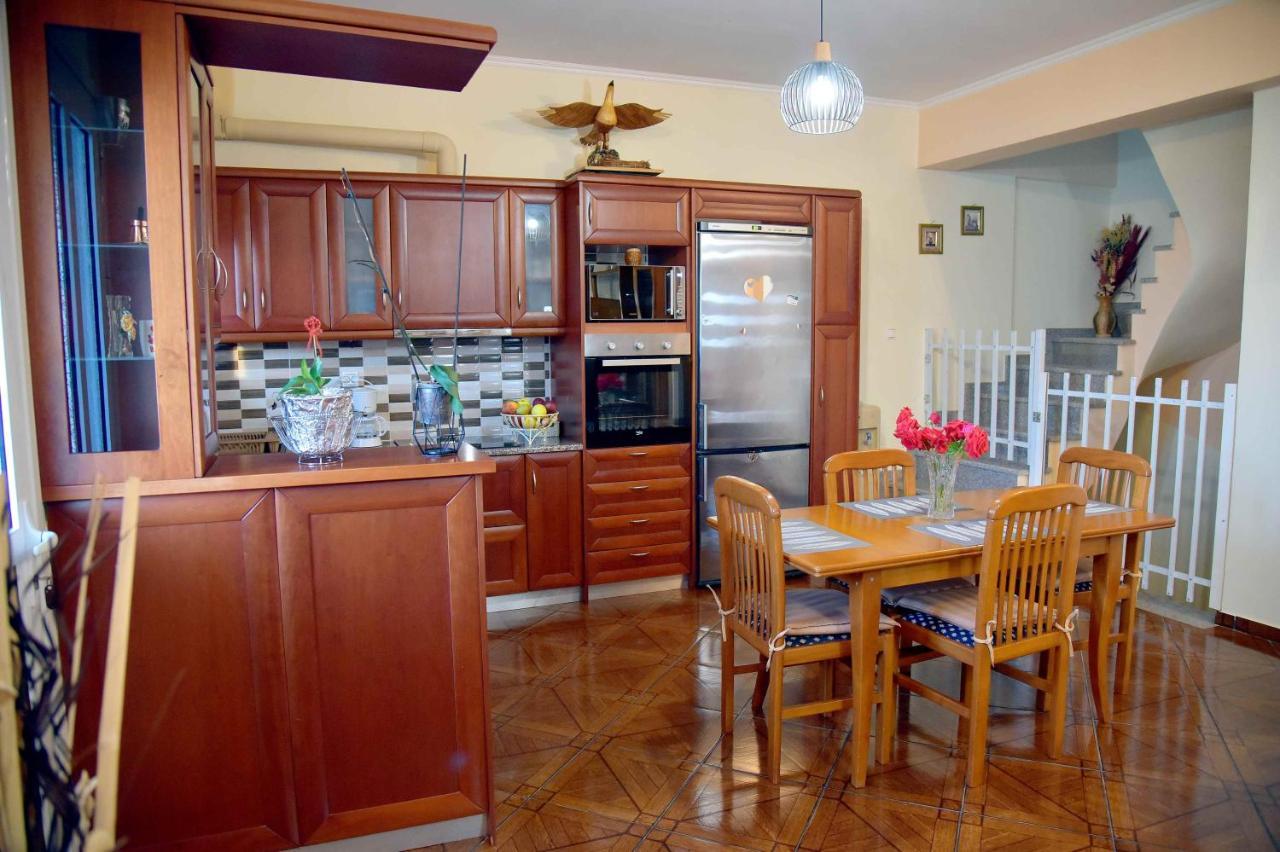 Stone Villa Corinth ภายนอก รูปภาพ