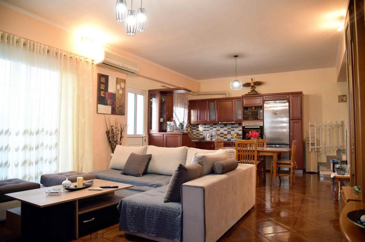 Stone Villa Corinth ภายนอก รูปภาพ