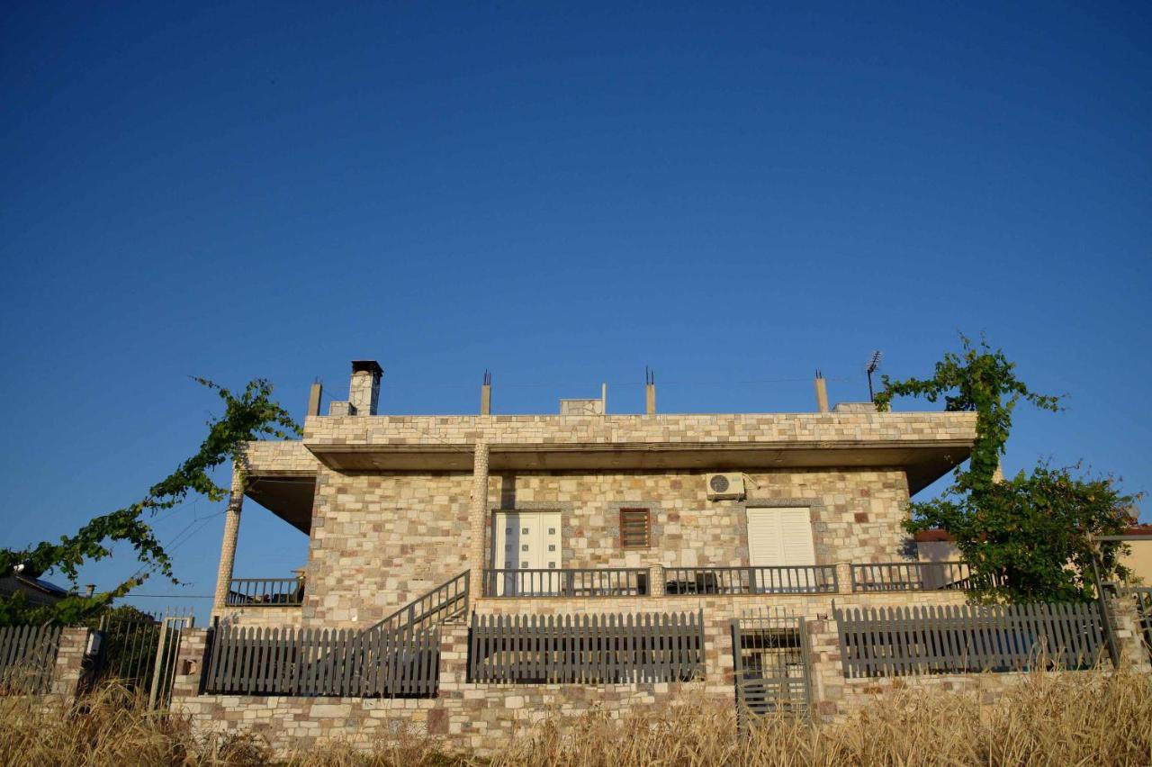 Stone Villa Corinth ภายนอก รูปภาพ